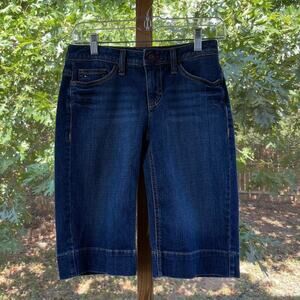 Tommy Hilfiger Women's Medium Wash Denim Bermuda Shorts Size 2